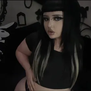 SpookyGothBabe