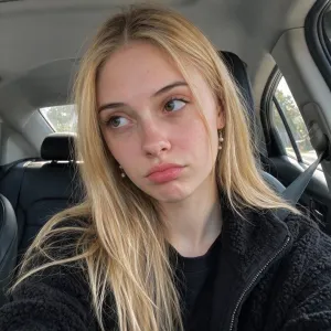 enya 🩵