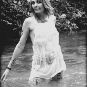 *Naughty-Newburg-Girl