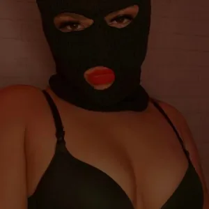 Isis Bloom