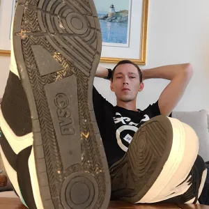 Sir SkaterFeet Travis
