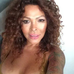 Claudia abundis