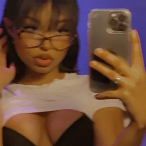 𝓏𝒶𝓇𝒶💕