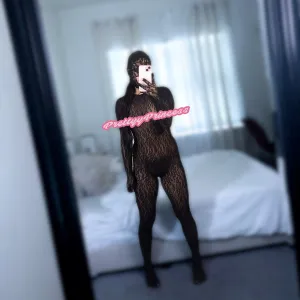 𝓟𝓻𝓮𝓽𝓽𝔂𝔂𝓟𝓻𝓲𝓷𝓬𝓮𝓼𝓼
