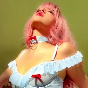 Domina Nina