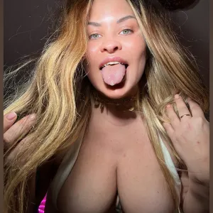 MISS ALICE 👅