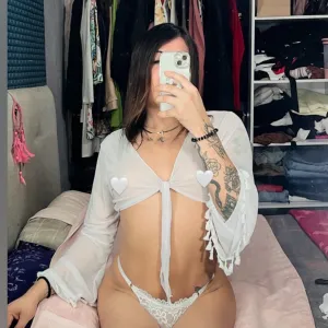 Monse18