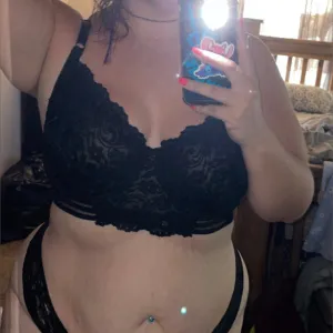 Bisexualbabe30