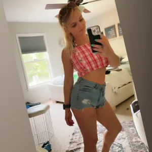 B@bygirl 💜