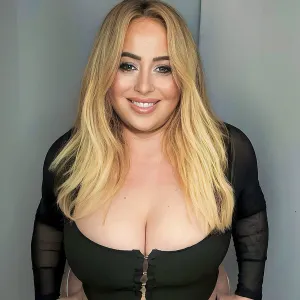 Bella Manu