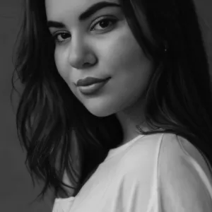 Dina😋