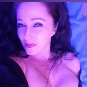 Erika Bella