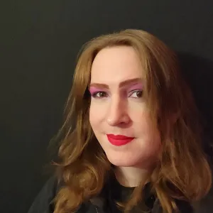 Kira Stone