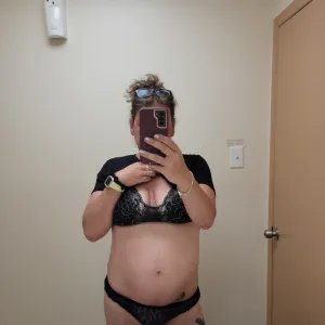 DownriverCoupleWife