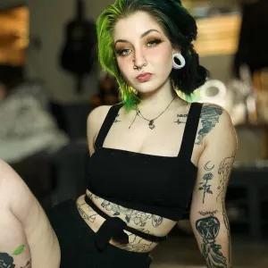 ainsley rae, medium tiddy alt gf 😈