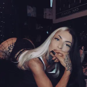 Vee✨