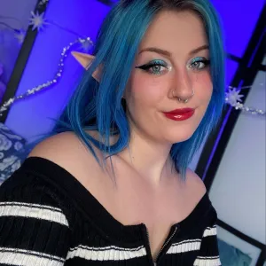 𝐋𝐮𝐧𝐚 𝐄𝐥𝐢𝐬𝐞🌙 your scandinavian sweetheart