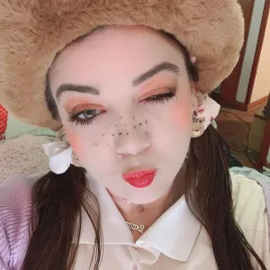 Ms.DaiseeViolet