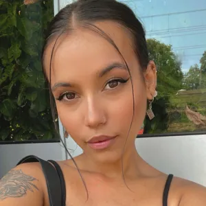 Mia
