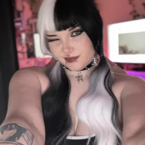 ʟʏʀᴀ ꜱᴋʏ ✩₊˚.⋆☾⋆⁺₊✧