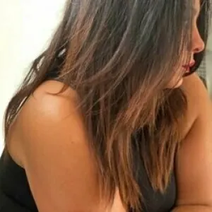 Elé
