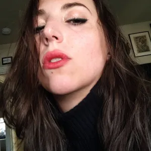 Corinne Carnia
