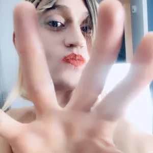 LIV🧜🏻#trans💄#femboy👯‍♀️#queer👄#tranny#TV