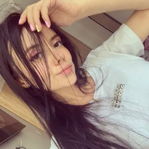 Eva Rose