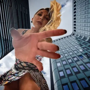 LilithEatz the Giantess