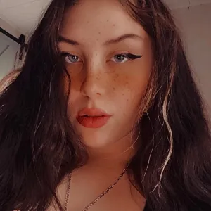 RILEY MATTHEWS🍒