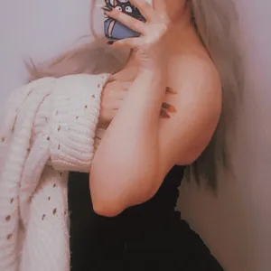 h o n e y ✨