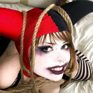 Scarlett Clown 🤡💋