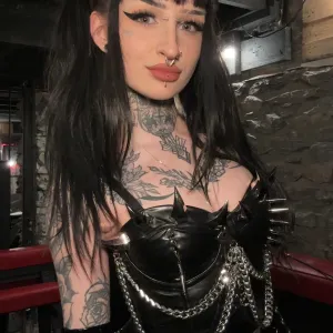 🖤NO PTVS🔪TATTED GOTH MOMMY⛓️