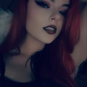 Kitty 🖤 sapphire 💕