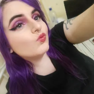 Danielle Peach Ivy