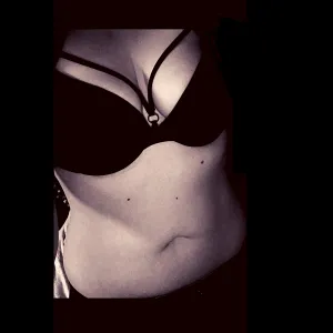 Dominatrix-Aamu