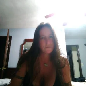 HOTWIFE4U