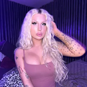 Nikki lynn