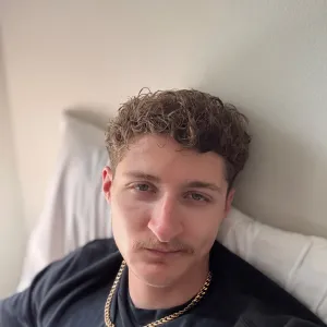 AaronLennoxXx