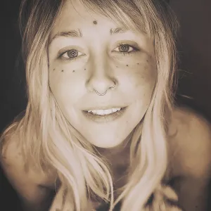 Alyx Wonder