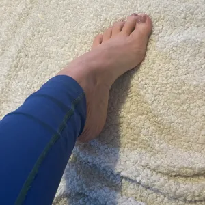 MyWorldOfFeet👠