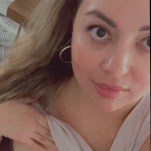 Elizabeth RegaladoXOXO