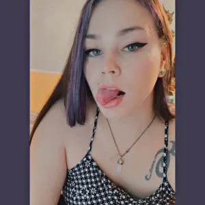 𝕕𝕒𝕟𝕚𝕜𝕒 𝕓𝕝𝕒𝕫𝕖  💖