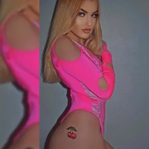 🍒THE REAL PLAYBOYSTRAWTY🍒