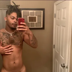 6’4 Playboy 🐰🇯🇲