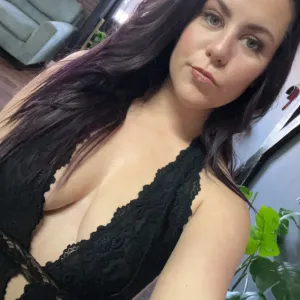 Summer🖤