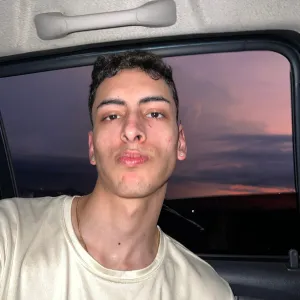 Alex 🦄