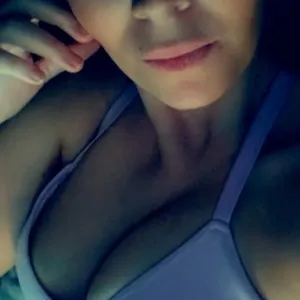 Hotwife_93