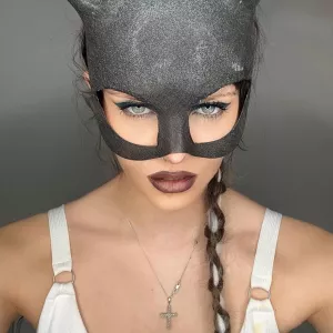 Bella Stone