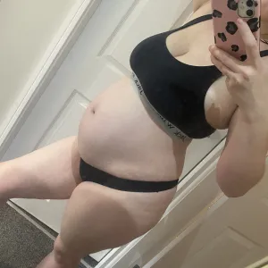 Pregnant Sexy Milky Tits Rox😈😈😈